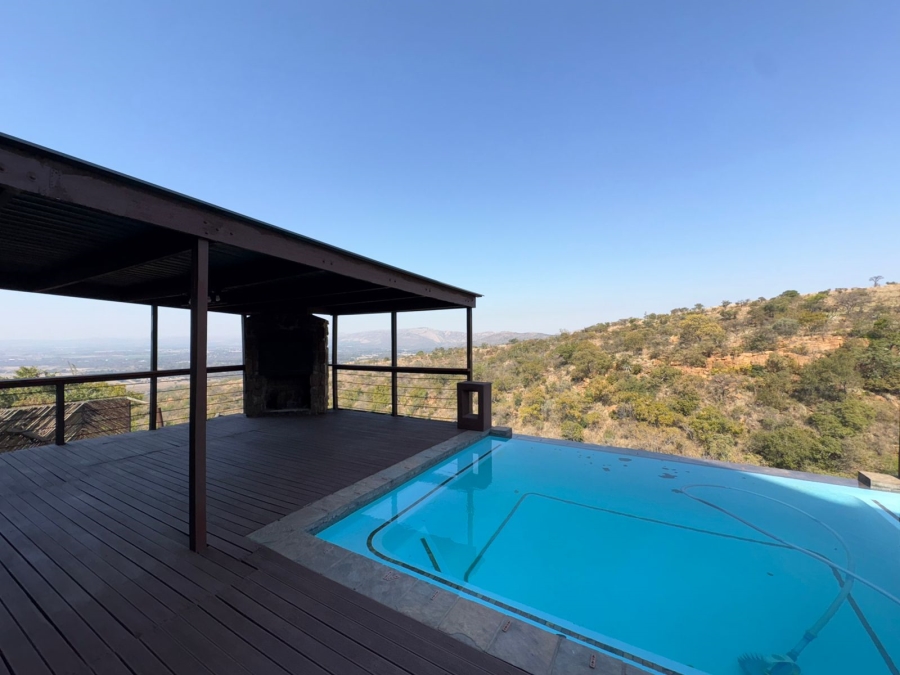 5 Bedroom Property for Sale in Waterkloof A H North West